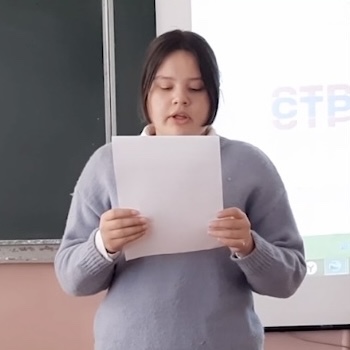 Три ученицы школы № 3 города Уяр Красноярского края прошли в муниципальный этап «Страницы’23»