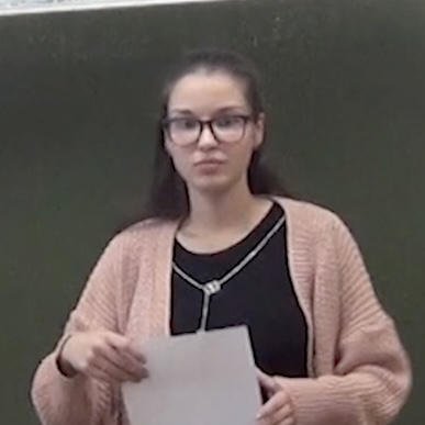 На отборочных турах «Страницы’23» в Идринской школе участники читали поэму «Ради жизни на Земле» Михаила Ножкина