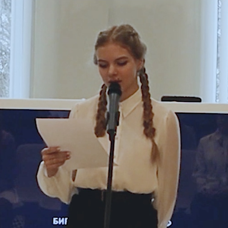 Валерия Елкина, Елизавета Сапега и Варвара Леонтьева встретились в финале «Страницы’23» в городе Любытино