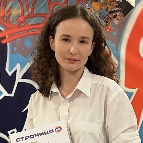 Тамара Грачёва читает вслух без подготовки лучше всех старшеклассников Урала